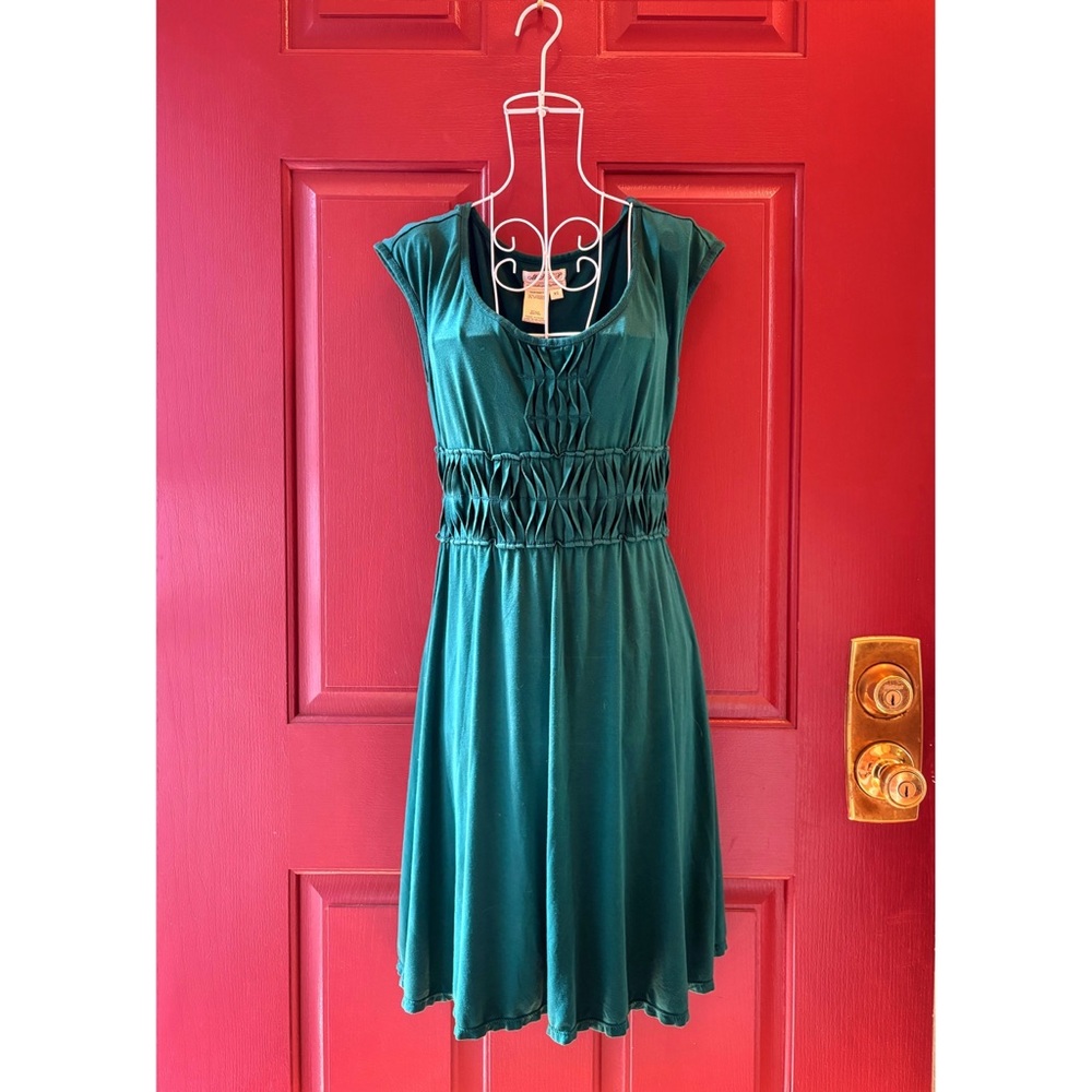 M.S.S.P. Max Studio Specialty Products Dark Green Knee Length Dress - Size XS